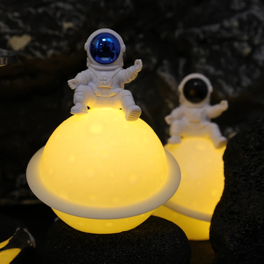 Lunar Astronaut Lamp
