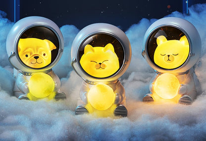 LED Astronaut Lamp