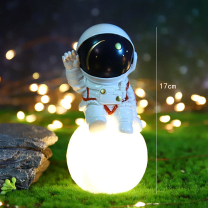 Astronaut Lamp