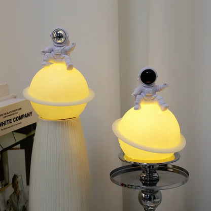 Lunar Astronaut Lamp