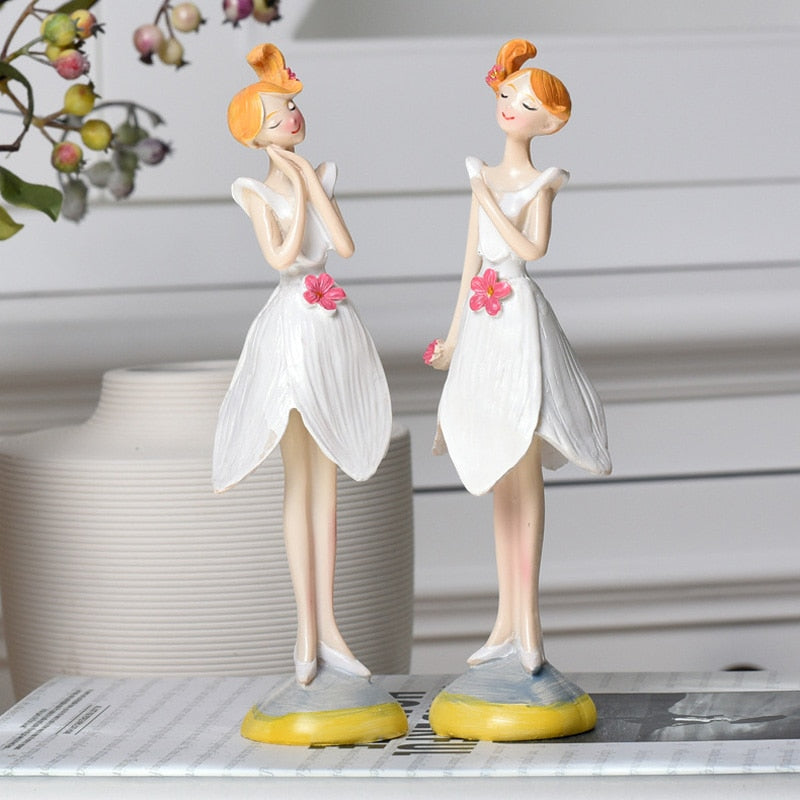 2-Piece Beautiful Girl Figurines